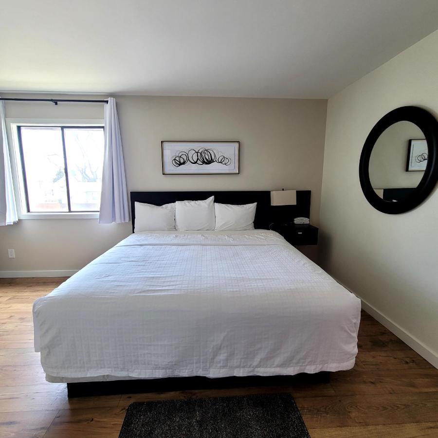Richland Inn And Suites Екстериор снимка