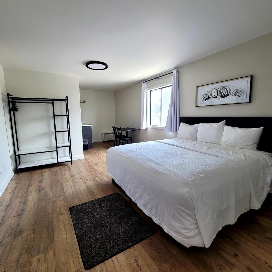 Richland Inn And Suites Екстериор снимка